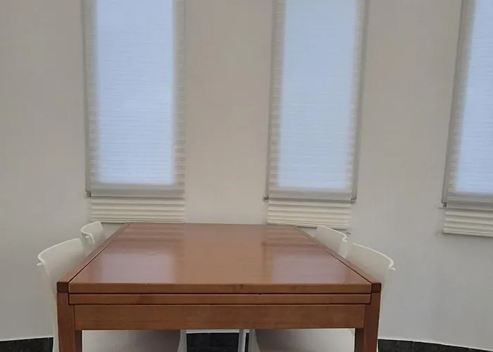 Guru Mostacciano Apartment